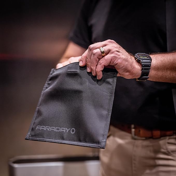 Faraday Defense Faraday Bag Jacket Pro for Phones | Magnetic Closure, Shielding - Law Enforcement & Military, Travel & Data Security, Privacy, Anti-Tracking Anti-Hacking Black (Phone) - Image 7